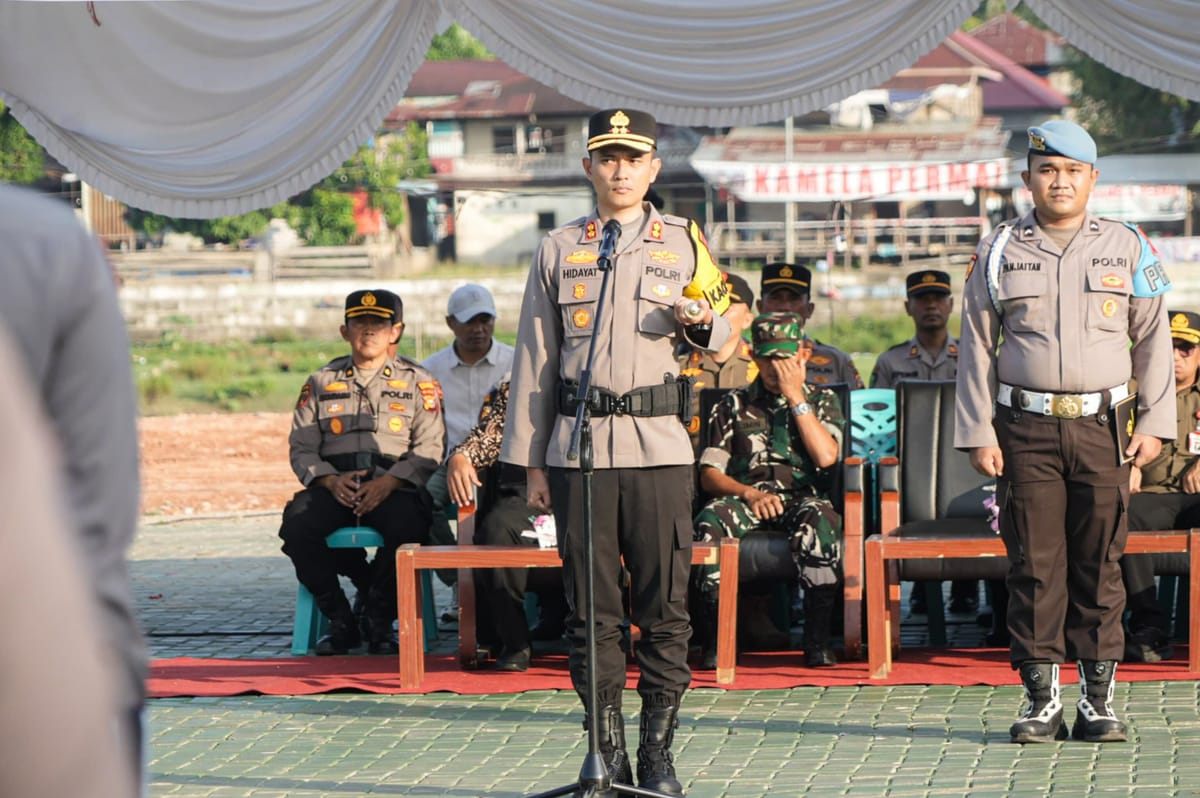 Apel Gelar Pasukan: Kapolres Kuansing Tekankan Pengamanan Humanis Pawai Takbir Teluk Kuantan Disiapkan Matang