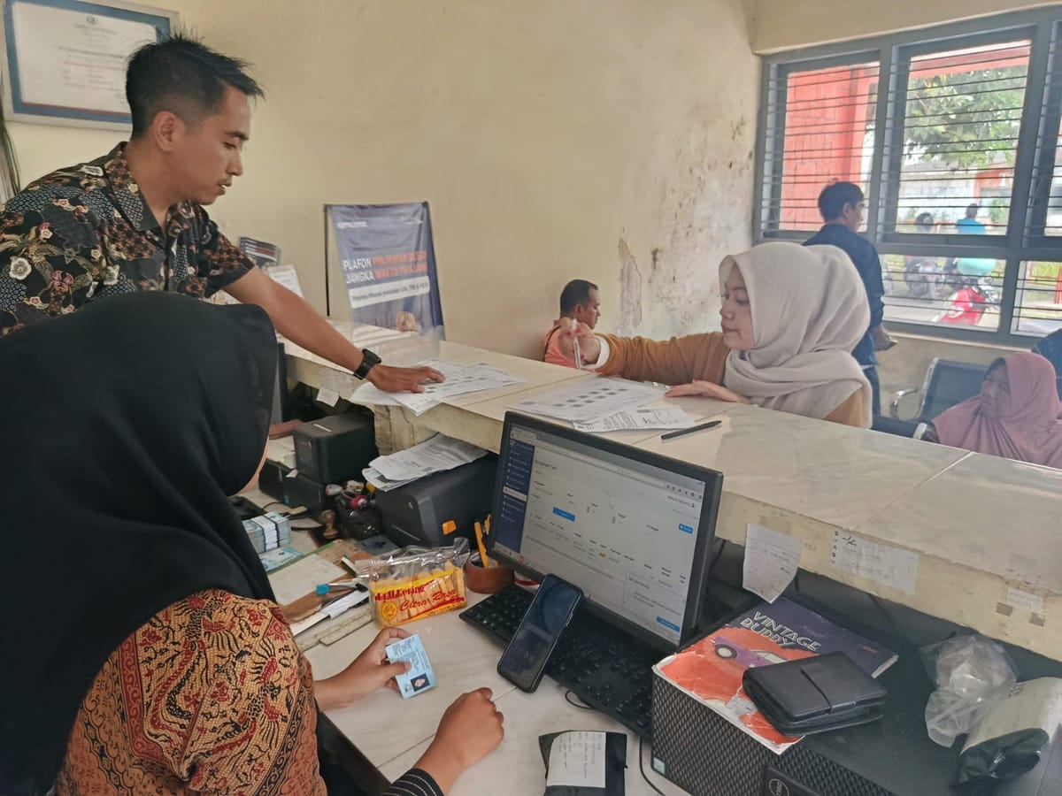 Penyaluran PKH di Jember Melalui Kantor Pos Berjalan Lancar