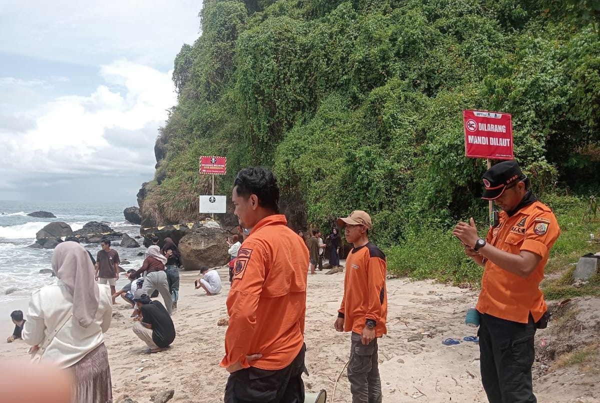 BPBD ​ Jember Intensifkan Patroli Wisata Pesisir, Kondisi Aman di Hari ke-12 Operasi Ketupat Semeru 2026
