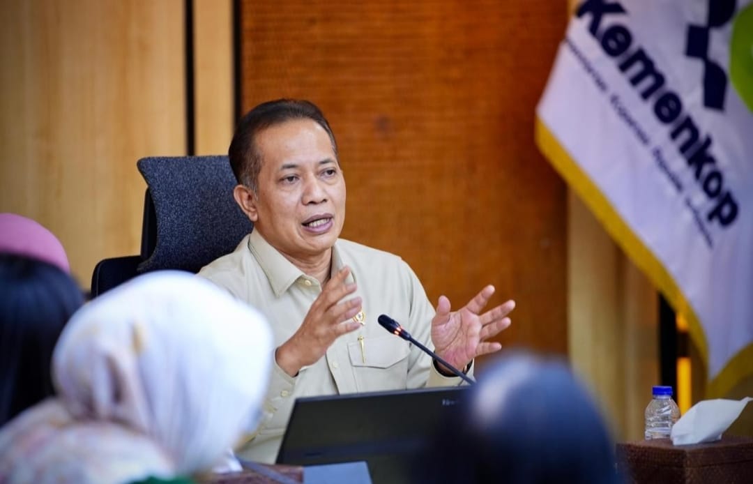 Menkop Bersama Menteri PPPA Bahas Penguatan Peran Perempuan pada Kopdes Merah Putih