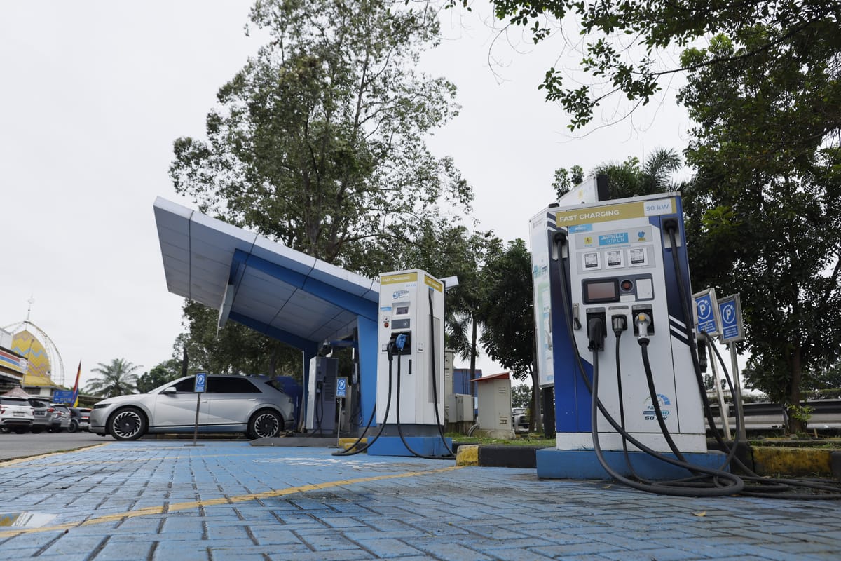 Stasiun Pengisian Kendaraan Listrik Umum di Ruas Tol ASTRA Infra