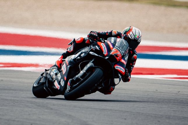 MotoGP Amerika Serikat: Marco Bezzecchi Bubuhkan Lima Kemenangan Beruntun