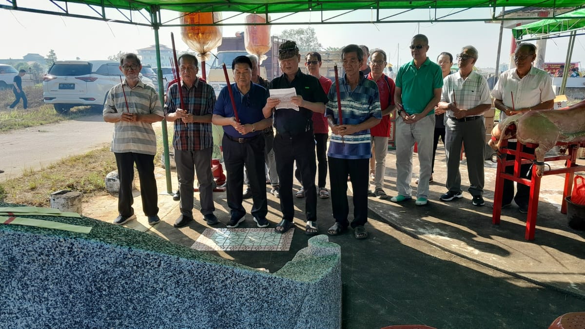 Hangatnya Perayaan  Ceng Beng dan Silaturahmi Keluarga di Pontianak