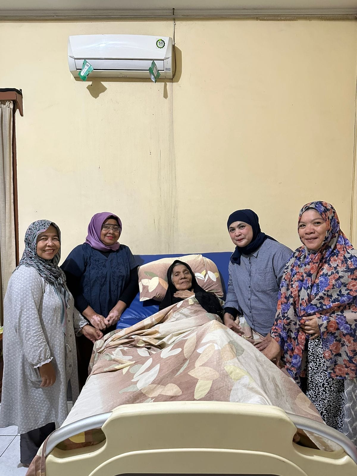 IKWI Sumut Besuk Sesepuh  dan Bersilaturahim Wujud "Jasmera".