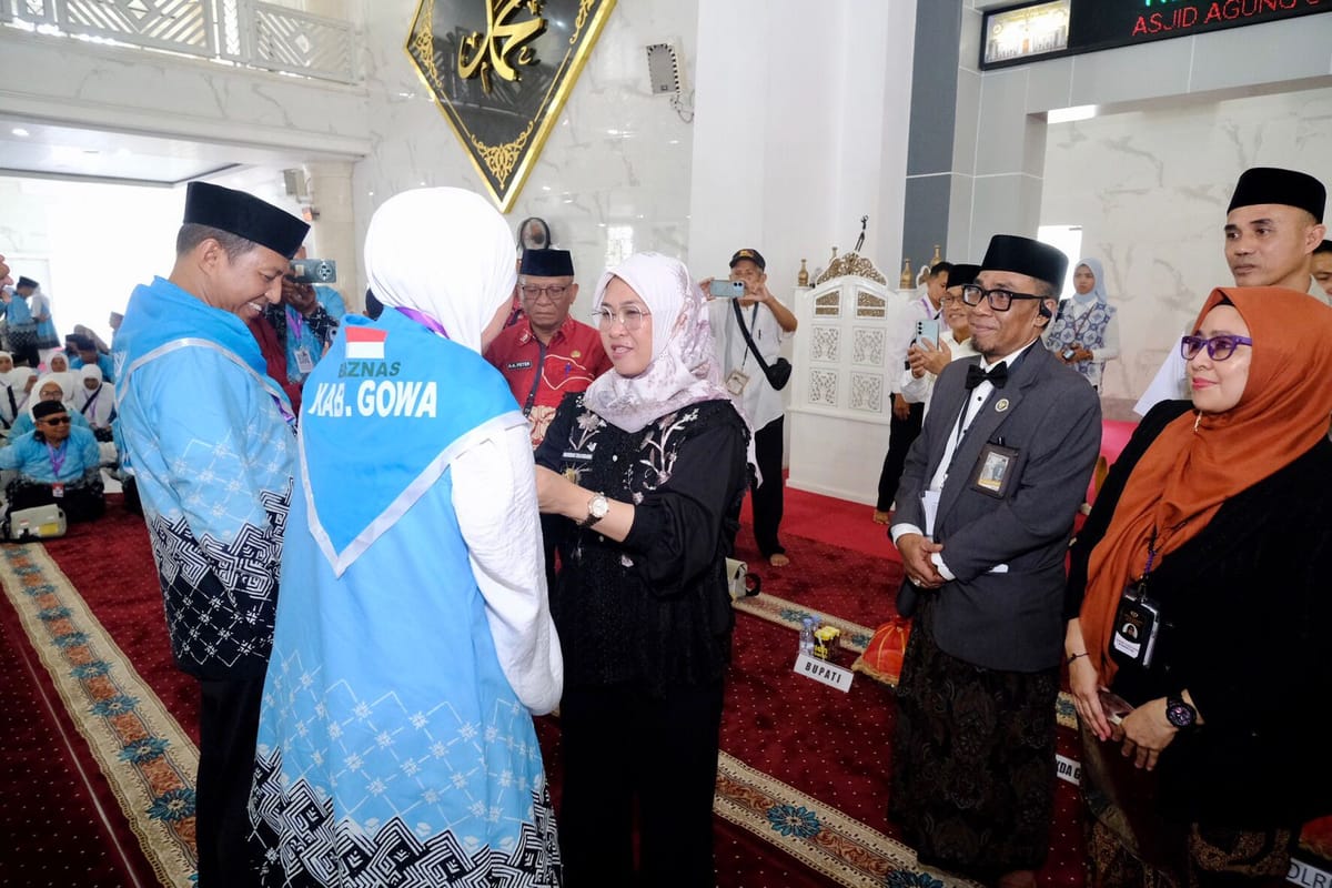 Lepas 387 JCH Kloter Pertama, Bupati Gowa Titip Doa Untuk Kemajuan Daerah
