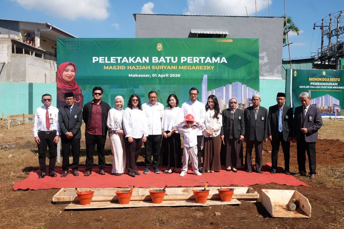 Momentum  Penuh Makna,YPI Megarezky Bangun  Masjid Hajjah Suryani Megarezky
