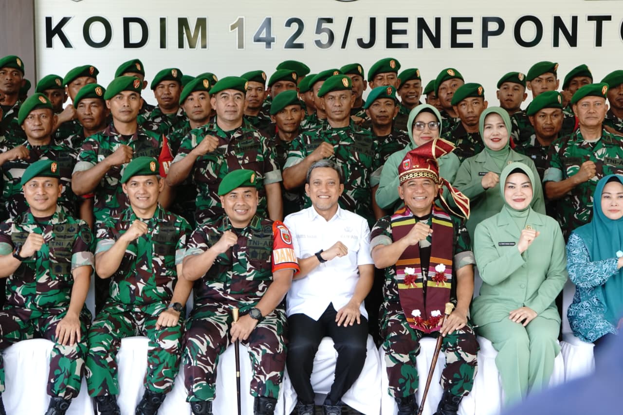 Bupati Jeneponto H. Paris Yasir Dampingi Pangdam XIV Hasanuddin Resmikan SPPG TNI AD Kodim 1425/Jeneponto