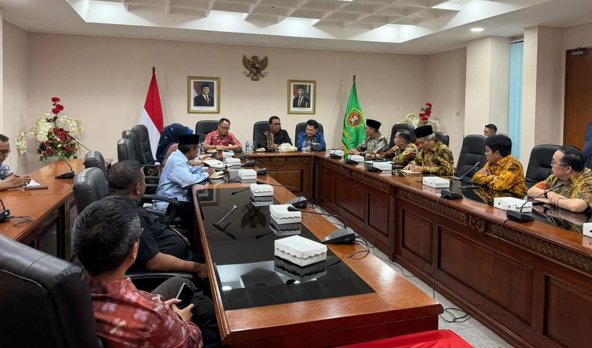Wakil Gubernur Maluku Sambut Inisiatif MUI Kembangkan Energi Terbarukan Berbasis Koperasi di Wilayah Kepulauan
