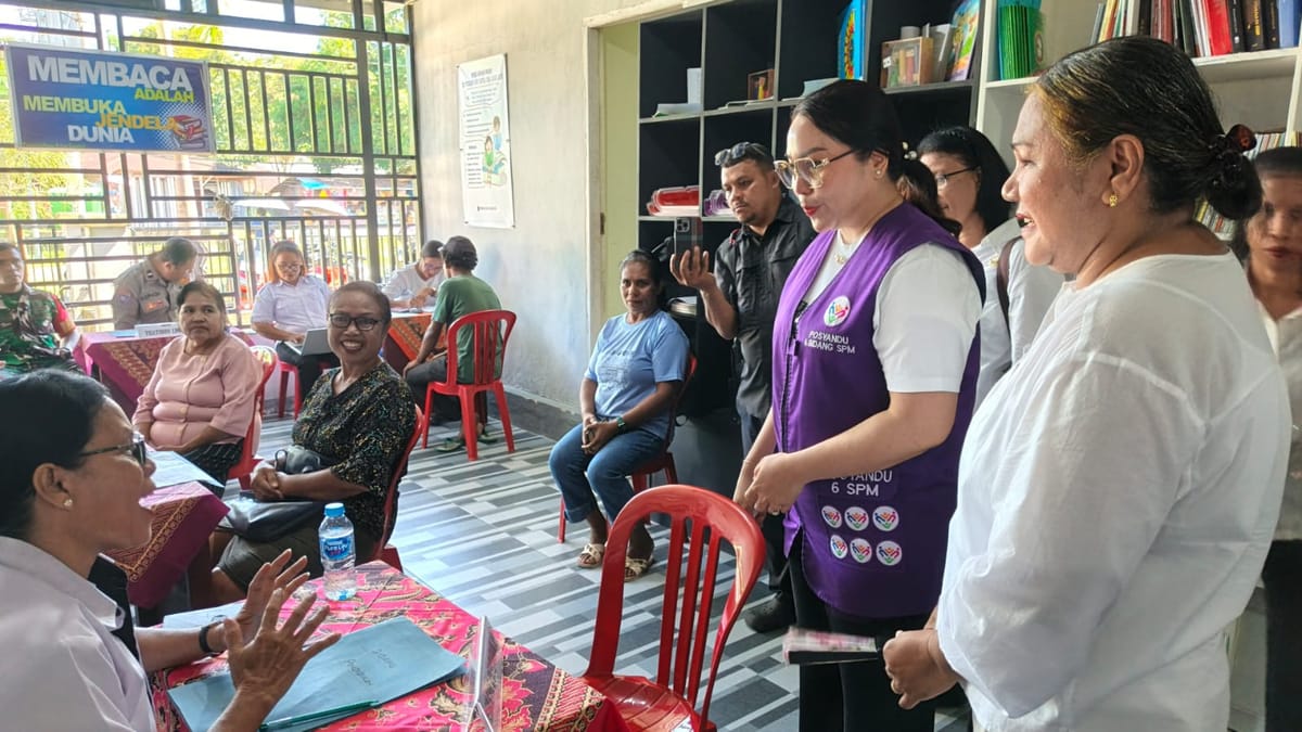 Perkuat Layanan Kesehatan, Lisa Wattimena Tinjau Posyandu di Empat Kecamatan