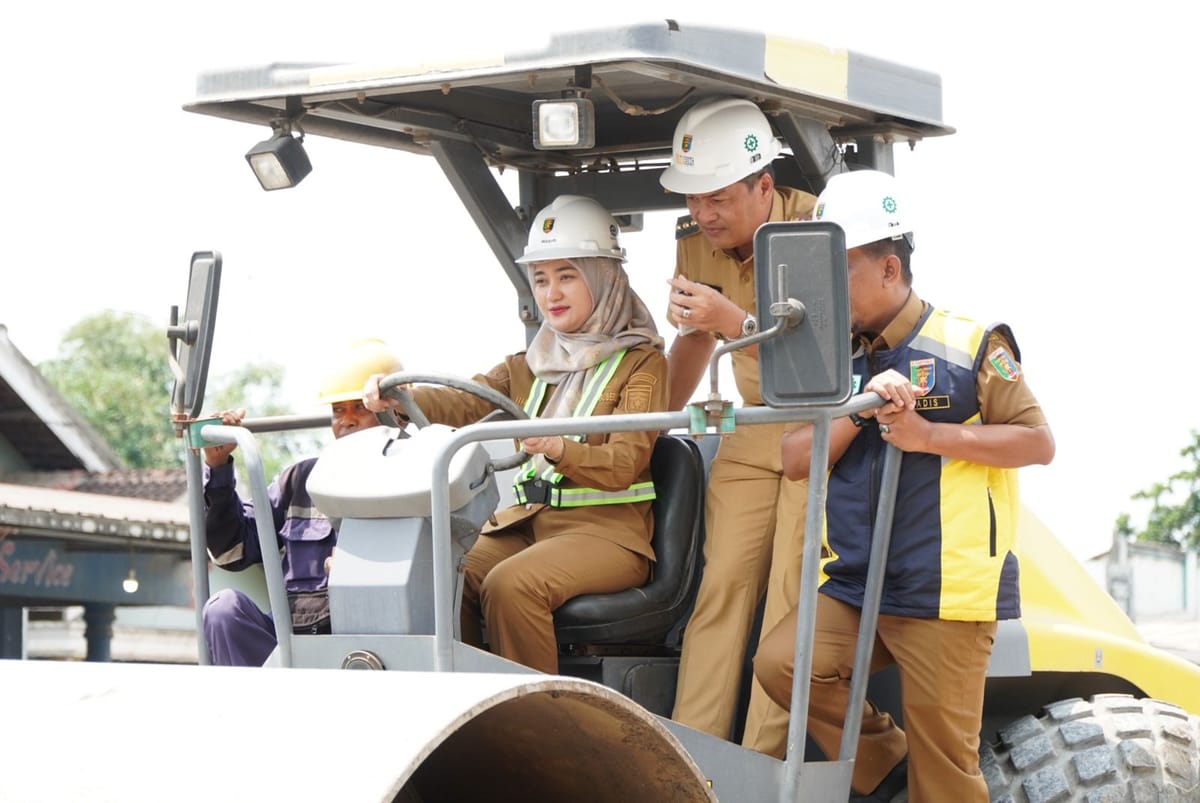 Wagub Jihan Tinjau Groundbreaking Perbaikan Jalan di Tubaba