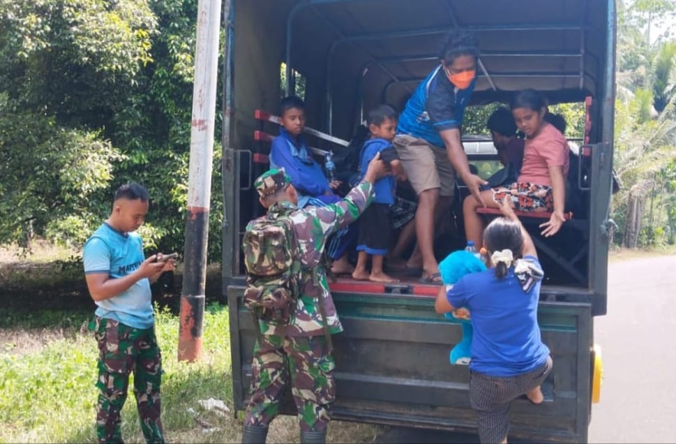 Sinergi TNI, Polri, dan Pemerintah Daerah di Jailolo Halbar Pasca Bencana Alam Gempa M 7,6