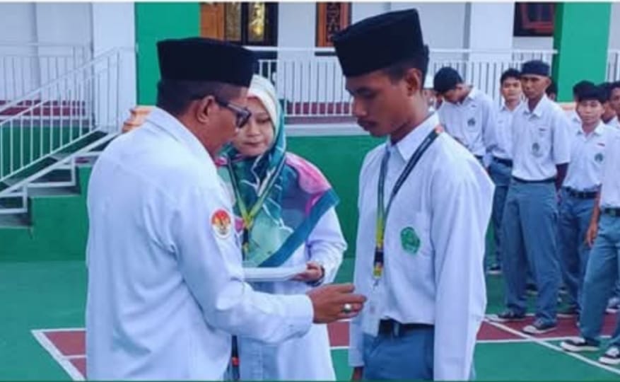Kakan Kemenag Tikep Tekankan Kejujuran dan Integritas Saat Buka Ujian Madrasah