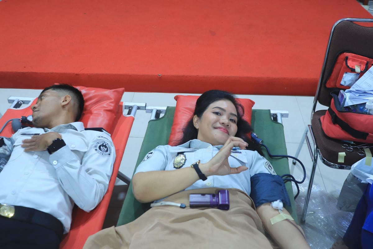 Peduli Sesama, Lapas Perempuan Ternate Ikut Kegiatan Donor Darah Meriahkan Hari Bakti Pemasyarakatan Ke-62