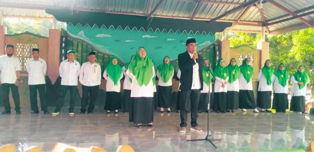 Buka Ujian di MTs Negeri 3 Tidore, Kakan Kemenag Minta Jaga Ahlak, Adab dan Integritas