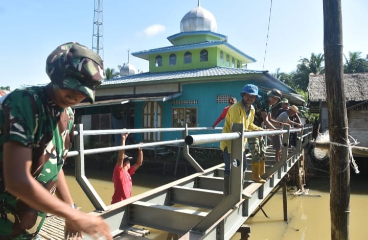 Dikebut, Jembatan Garuda di Batu Benawa Tembus Progres 50 Persen