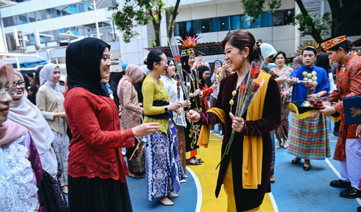 Perempuan Indonesia Perkuat Peran Keluarga Sebagai Benteng Pertama Hadapi Risiko Internet