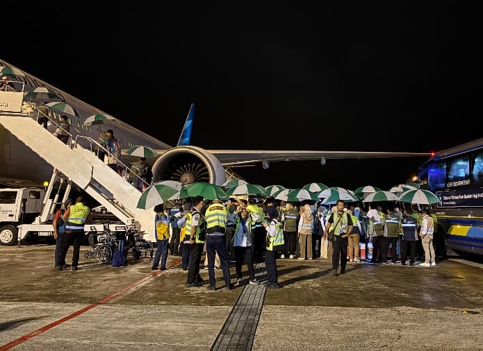 Diguyur Hujan Deras, Kloter Perdana Embarkasi Padang Take Off Tepat Waktu