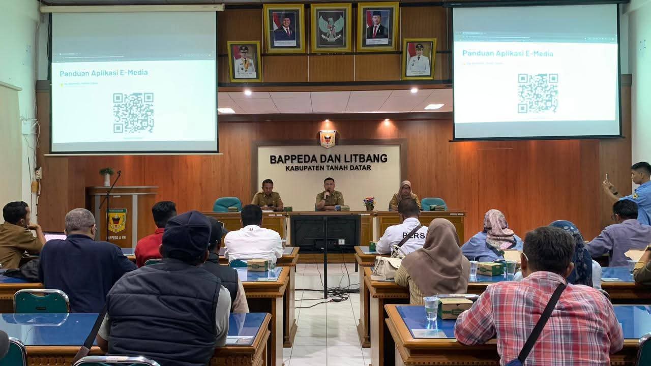 Kominfo Tanah Datar Luncurkan E-Media, Dorong Transparansi dan Efisiensi Kerjasama dengan Insan Pers