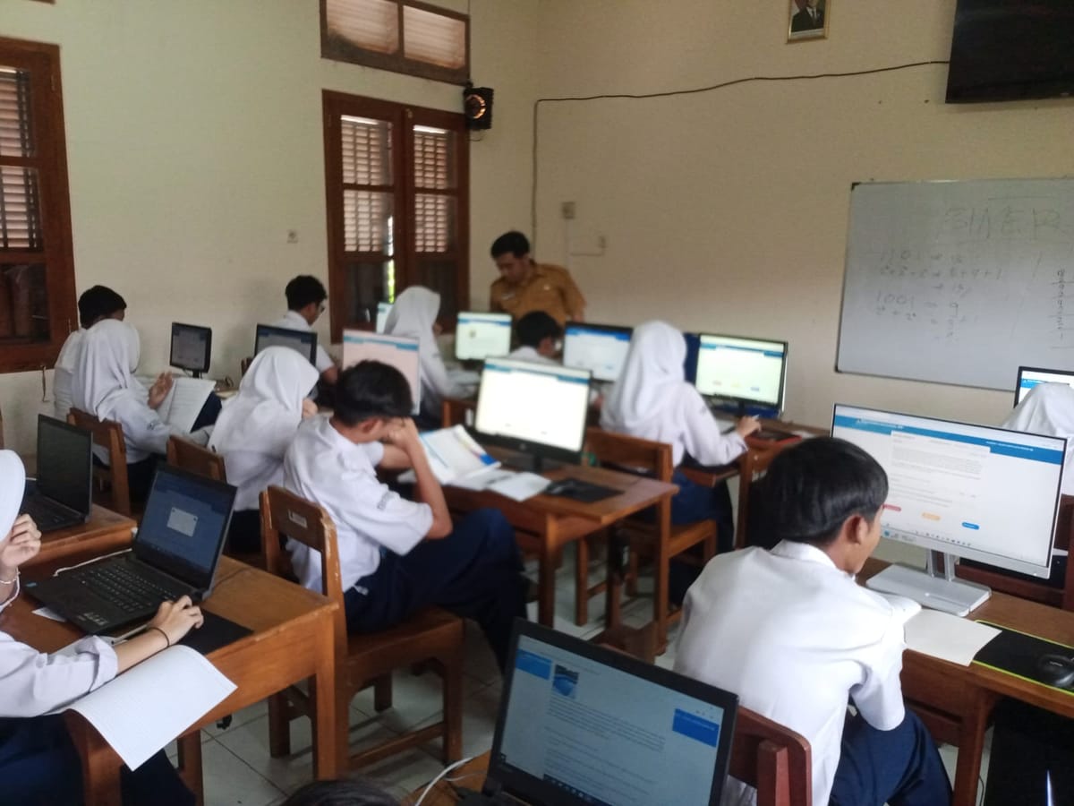 Hadapi Ujian Akhir, Siswa SMP Di Solo Ikuti Simulasi TKA