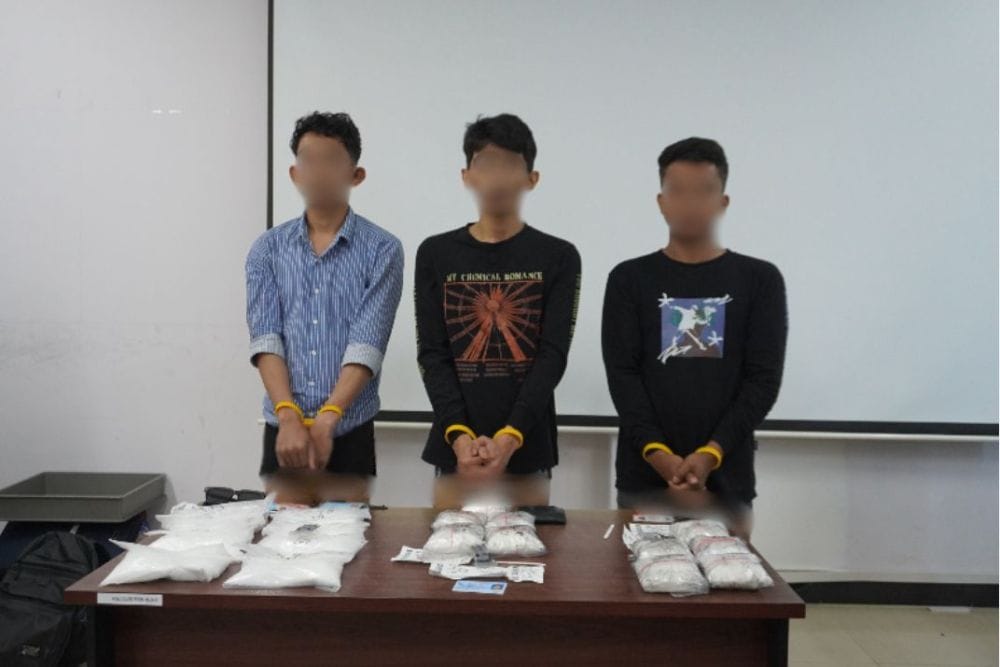 Personel Lanud Rsn dan AVsec Bandara SSK II, Gagalkan Penyelundupan 4 Kg Sabu