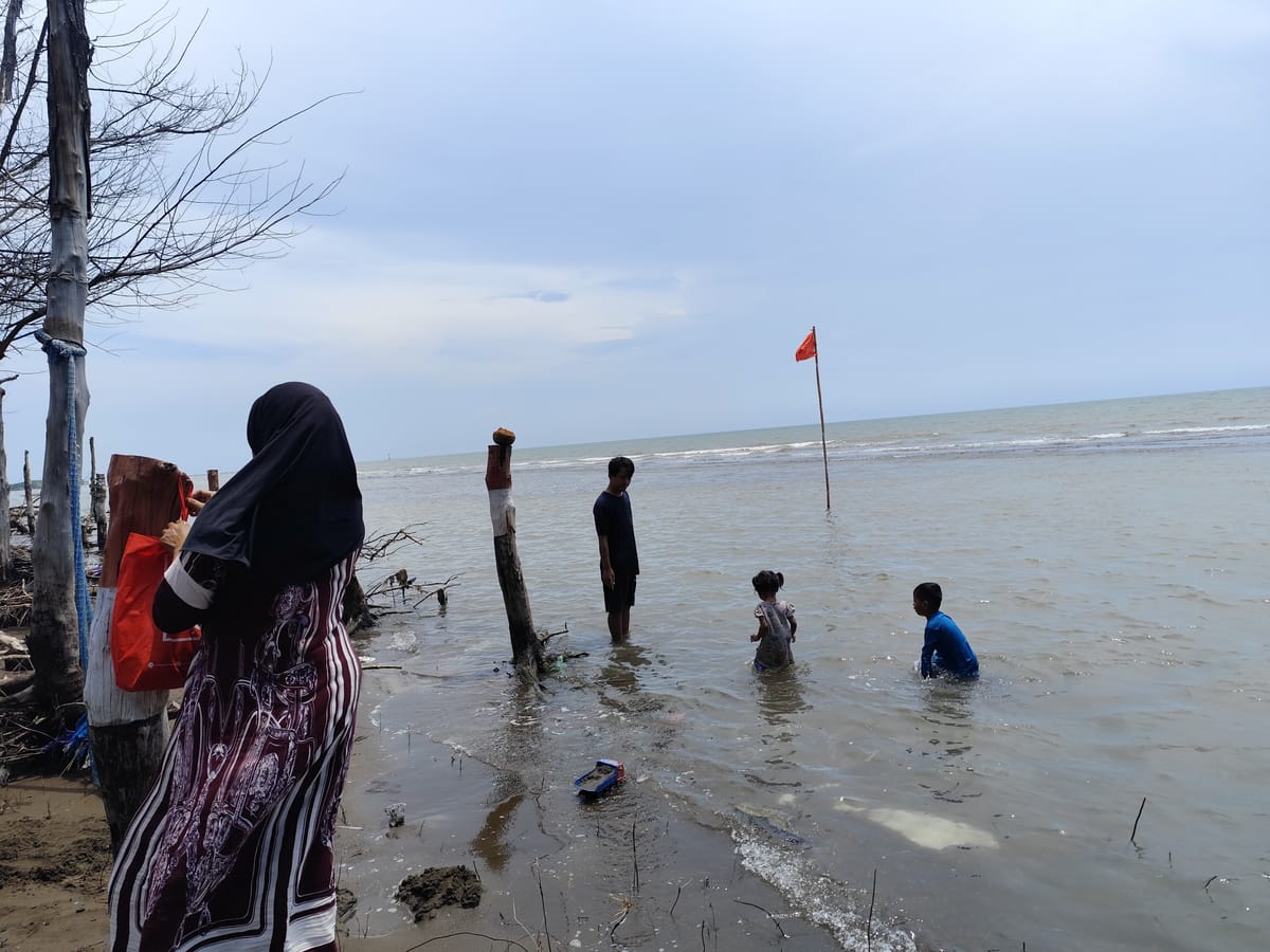Pantai Wonokerto Pekalongan Berbenah Demi keamanan dan Kenyamanan Pengunjung