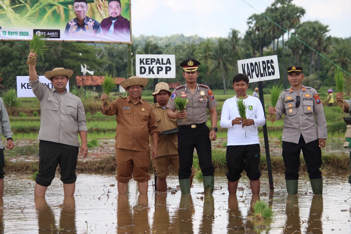 Kapolres Sumenep Dukung Percepatan Tanam Padi dan Jagung Hadapi El Nino