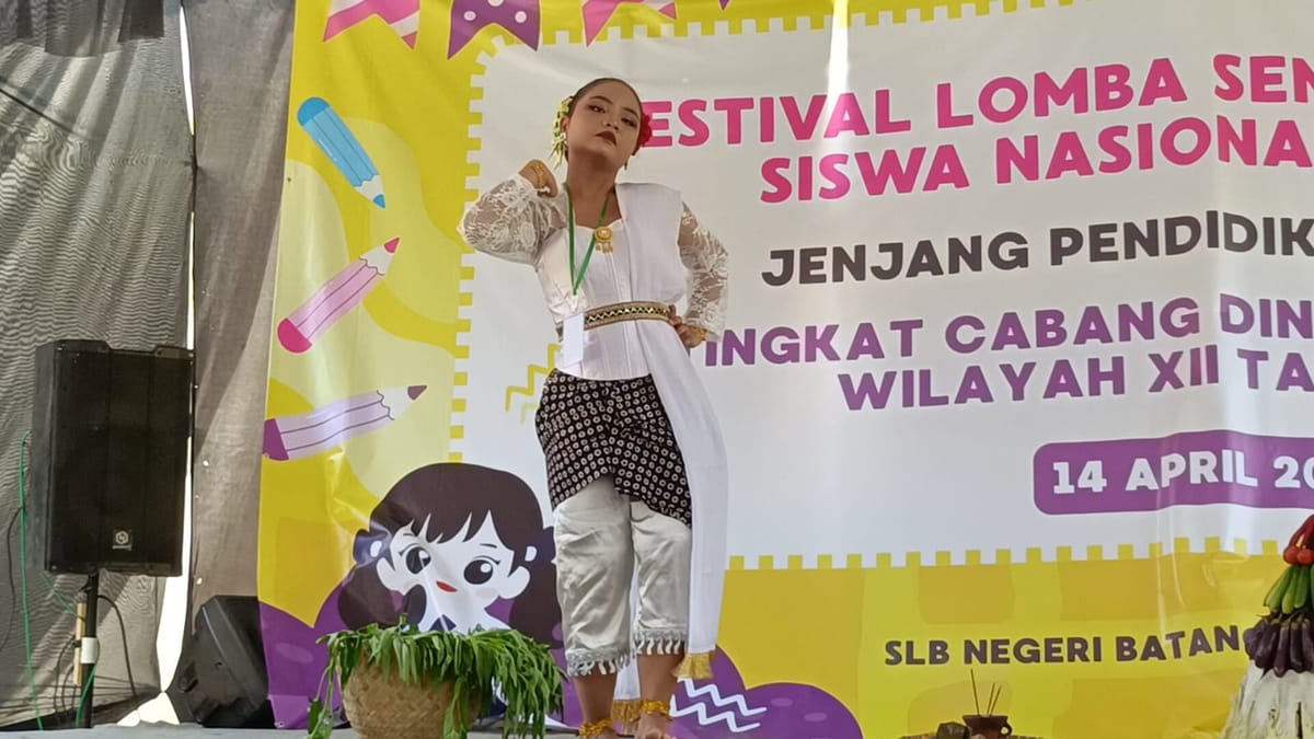 Pelajar Berkebutuhan Khusus Unjuk Kebolehan dalam Festival Seni