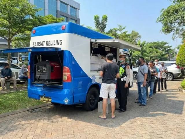 Warga Tidak Diwajibkan Membawa KTP Pemilik Pertama Kendaraan Saat Pembayaran Pajak Tahunan