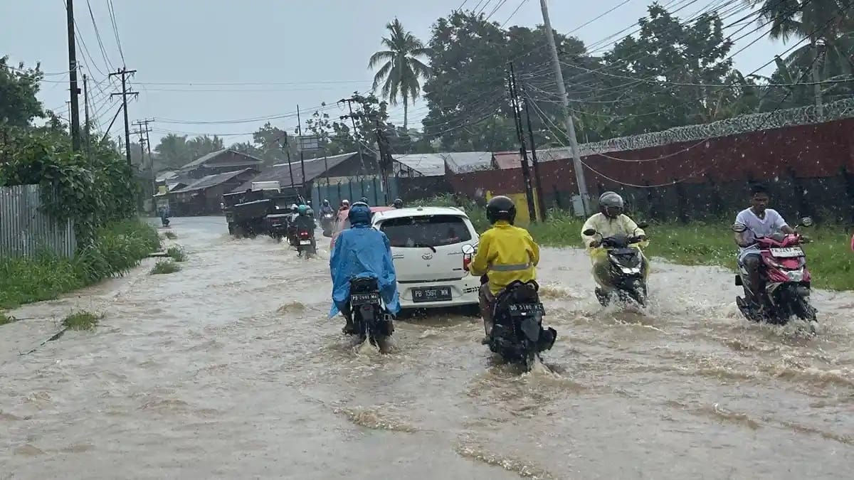 Pemda Manokwari Tetapkan Status Tanggap Darurat Bencana Usai Banjir Beruntun