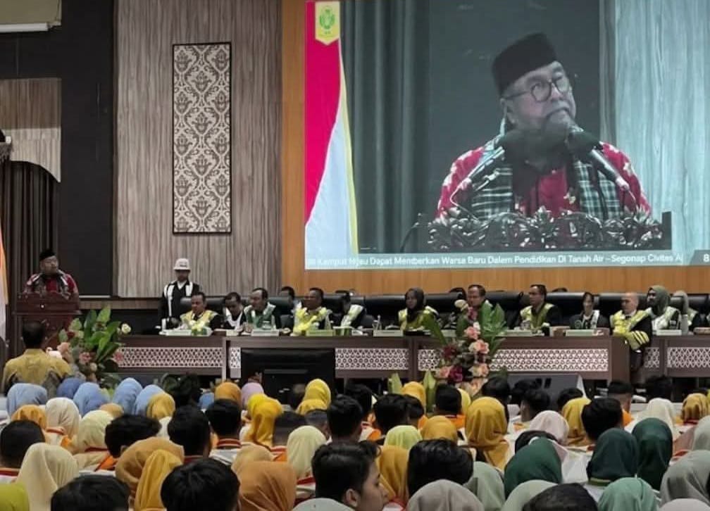 Wakil Gubernur DKI Jakarta Rano Karno Sampaikan Orasi Ilmiah pada Wisuda UIN Bukittinggi