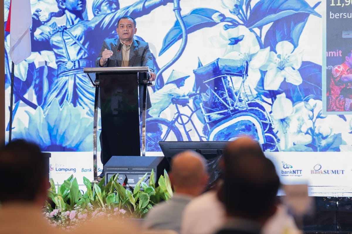 Gubernur Ahmad Luthfi Meminta Bank Jateng agar Memprioritaskan Program Kredit Usaha Rakyat (KUR)