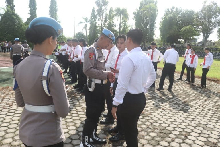 Polda Kalbar Perketat Disiplin, Personel Polres Disisir Propam