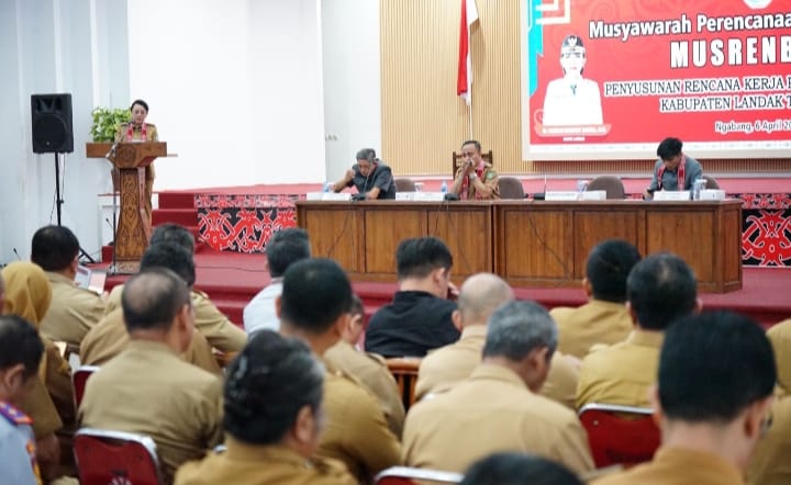 Di Tengah Tekanan Anggaran, Bupati Landak Tekankan Skala Prioritas