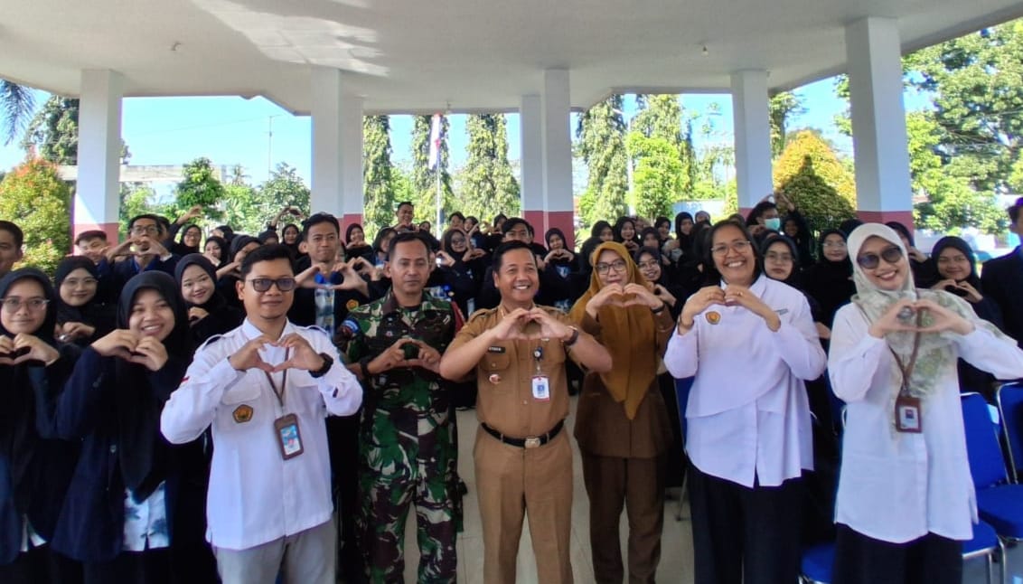 Serah Terima Mahasiswa Profesi Ners Unej Angkatan 36, Perkuat Kolaborasi Layanan Kesehatan