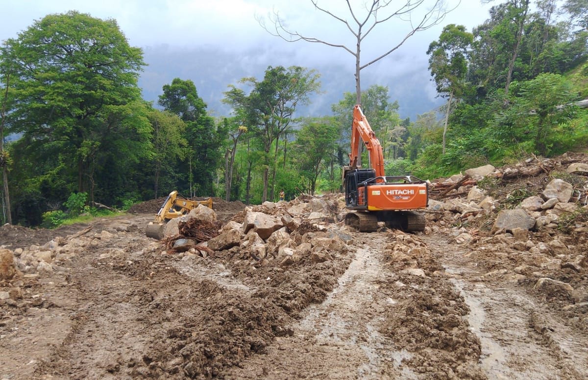 Longsor di Ruas Pameu–Geumpang Aceh Akses Jalan Diupayakan Segera Dibuka