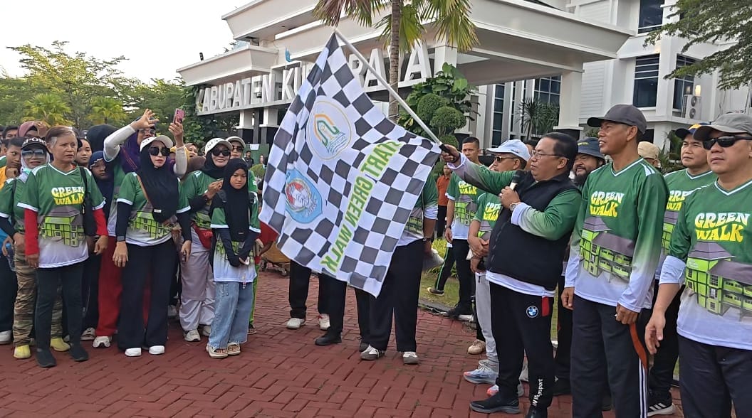 Jalan Sehat UNU Kalbar Disambut Meriah, Ribuan Peserta Ikut Ambil Bagian