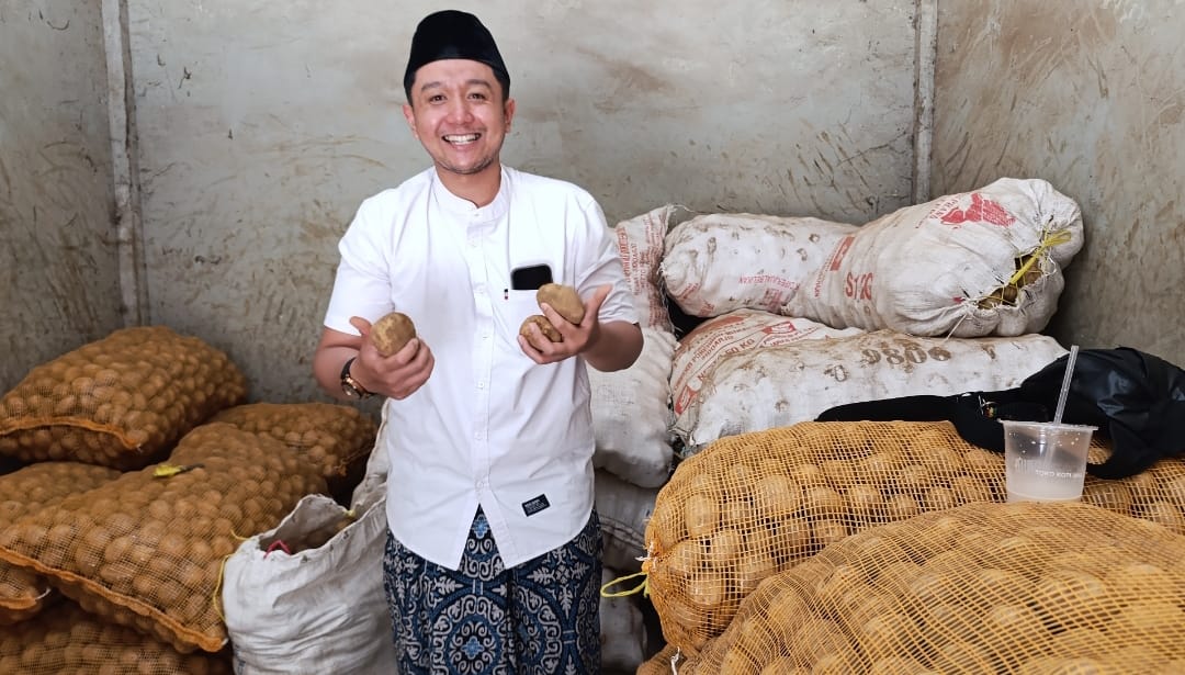 Peran Koperasi CooSAE, Dari Kios Pasar ke Ritel Modern, Kentang Sam Rere Tembus Supermarket