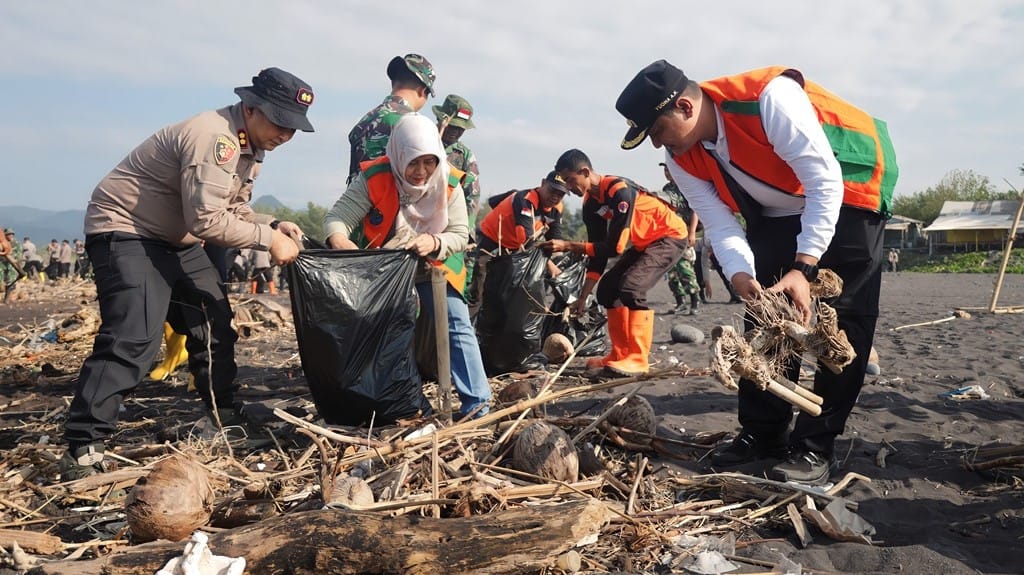 Sampah Menumpuk Usai Lebaran, Berpotensi Menggerus Kualitas Destinasi Wisata