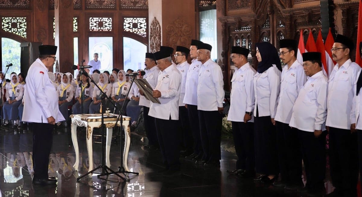 Ketua PMI Jatim Lantik Ketua dan Waket PMI Ponorogo, Ini pesannya