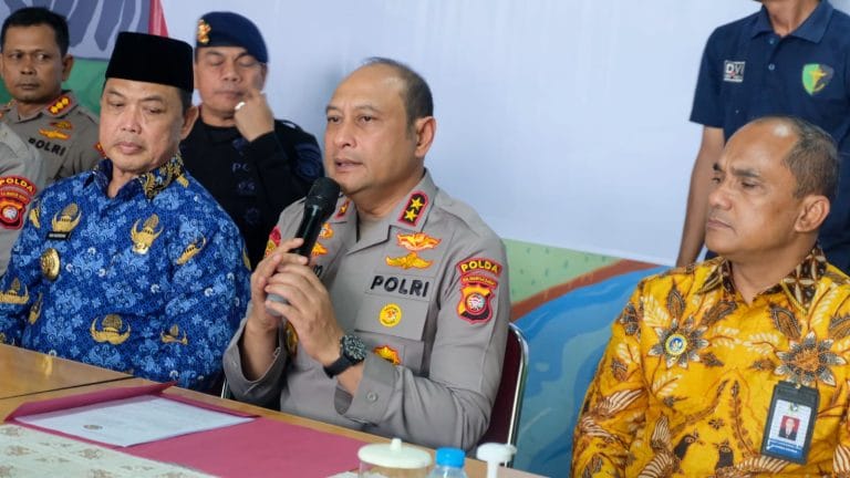 Delapan Korban Helikopter PK-CFX Tiba di Pontianak, Identifikasi DVI Dimulai