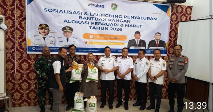 Bantuan Pangan Mulai Disalurkan di Landak, TNI dan Pemda Kawal Distribusi