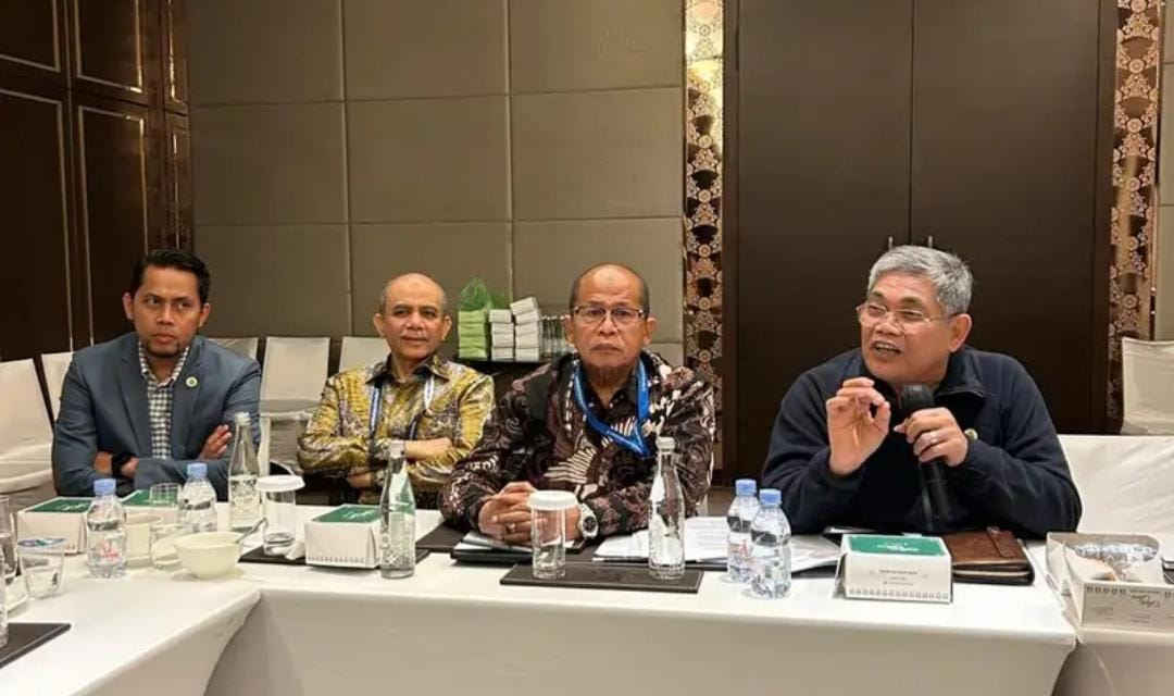 Pembentukan Dewan Kehormatan PERADI Sebagai Jawaban Konstitusional atas Realitas Sistim Multibar