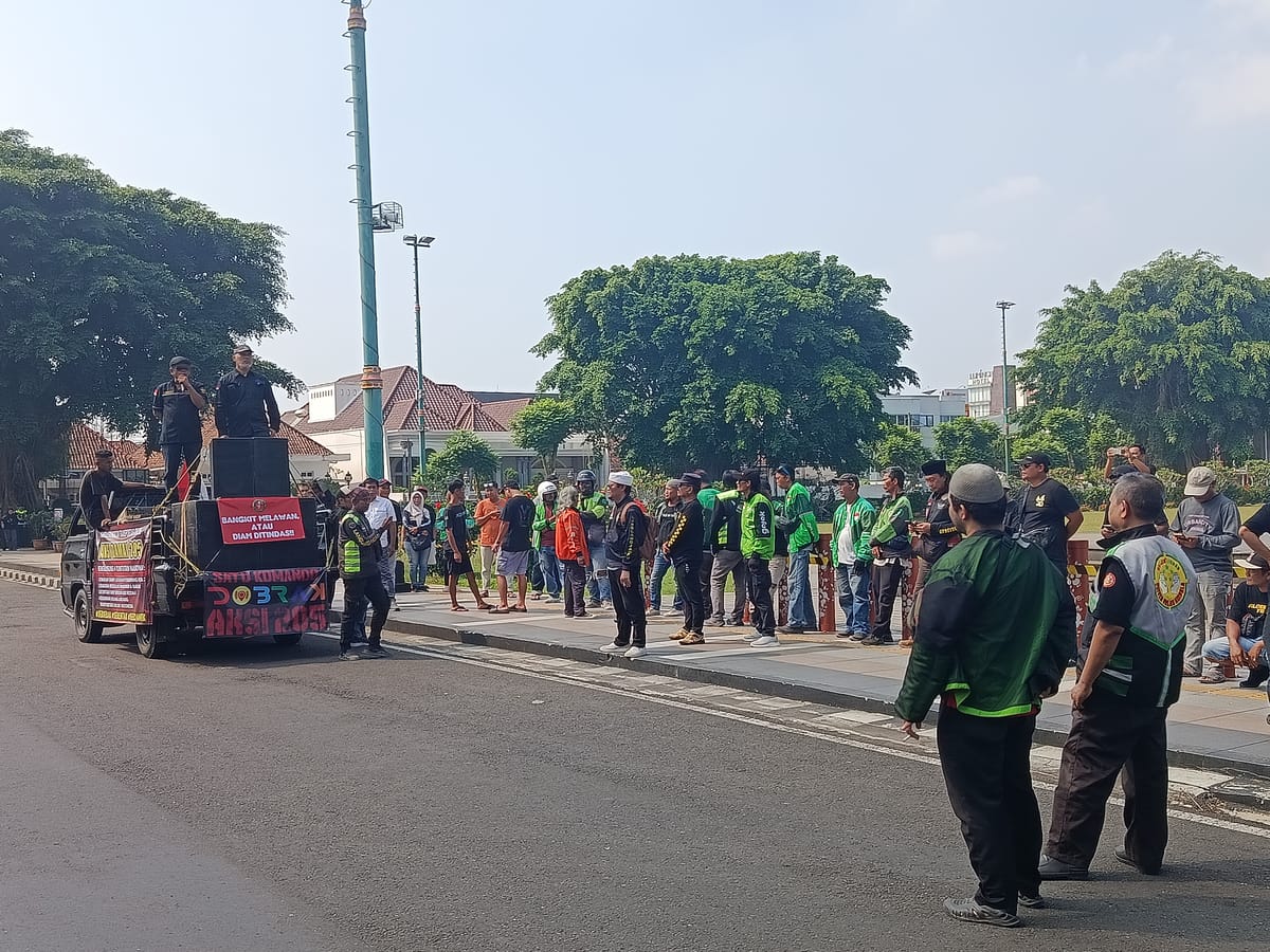 Ratusan Pengemudi Ojol Banyumas Raya Gelar Aksi Damai, Tuntut Keadilan dan Regulasi yang Berpihak