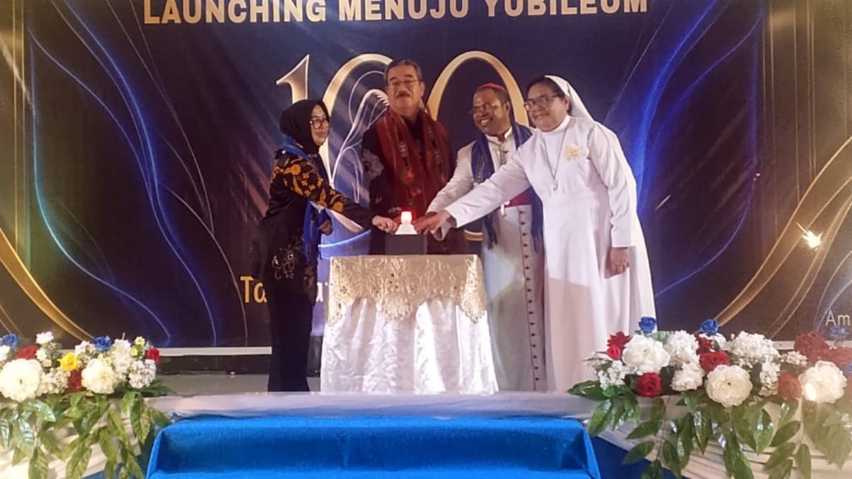 Lounching Yubileum  Tarekat Maria Mediatrix,  Gubernur  Maluku  Soroti Lingkungan, Ekonomi, dan Persatuan
