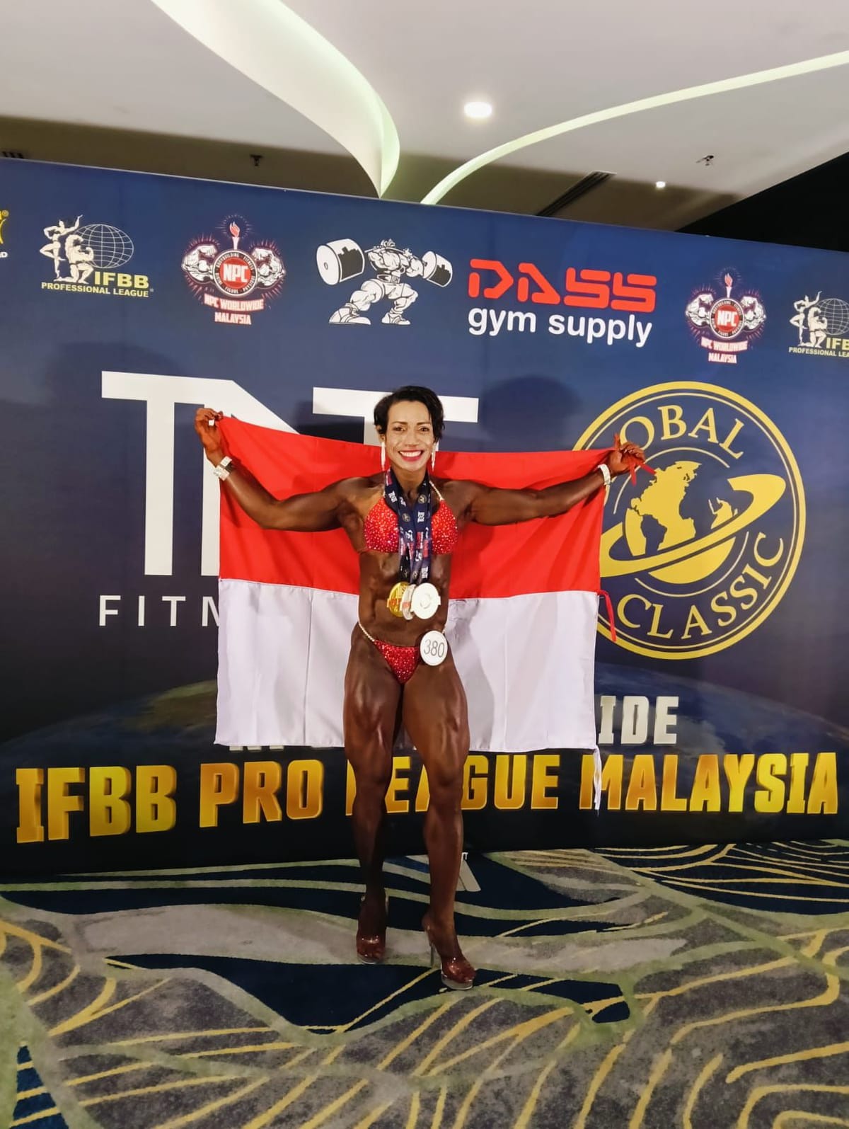 Polwan Polda Maluku Iptu Esterlina Titiheru Harumkan Nama Indonesia, Raih 3 Medali di Ajang Bodybuilding Asia