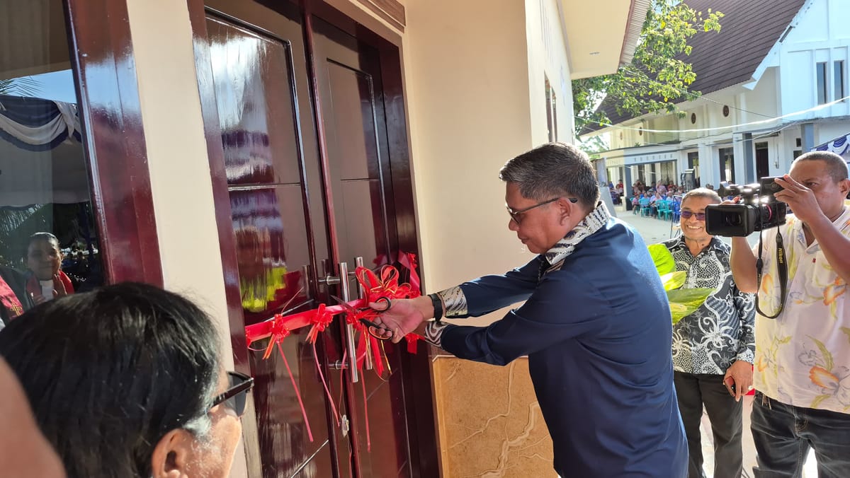 Resmikan Pastori GPM Bukit Zaitun, Wali Kota Tegaskan Gereja Pilar Harmoni Ambon