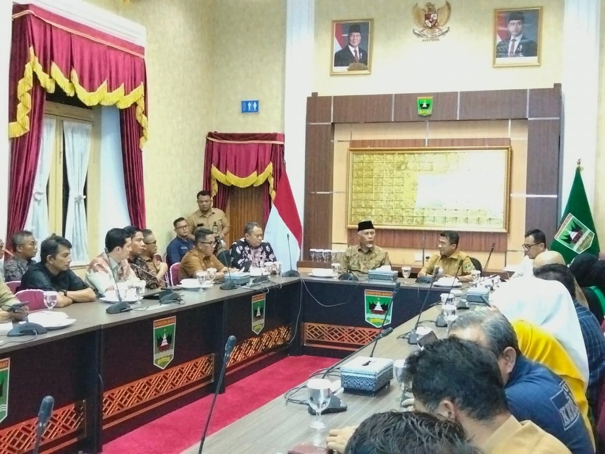 Gubernur Mahyeldi: Potensi Wisata Mentawai Harus Dikelola Serius dan Berkelanjutan