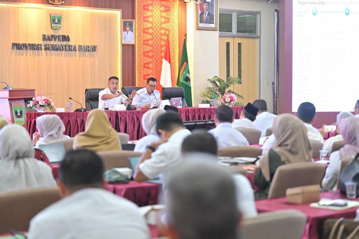Wagub Vasko Ruseimy Minta OPD Jemput Bola untuk Percepat Pembangunan Sumbar
