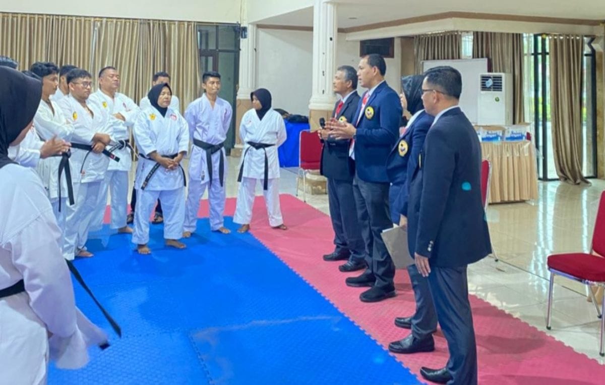Sumbar Cetak Sejarah, Gelar Penataran Wasit Peraturan WKF 2026 Pertama di Daerah