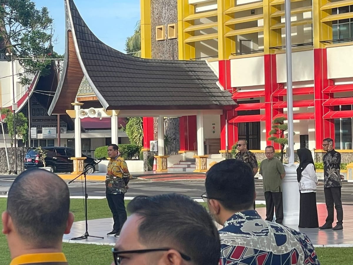 Mulai hari ini, Pemprov Sumbar Berlakukan Pemutaran Lagu Indonesia Raya Setiap Pukul 10.00 WIB